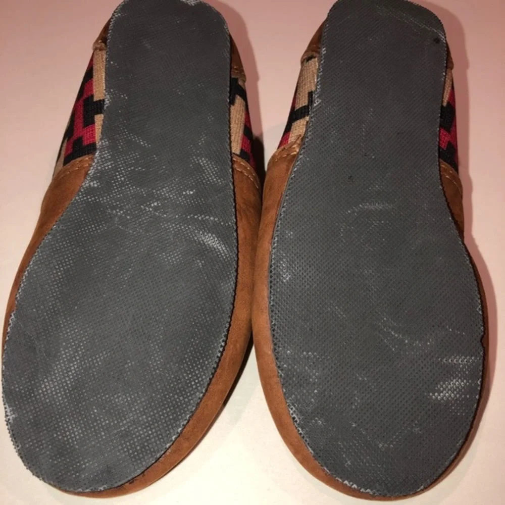 Kids moccasins size‎ 27 slip on